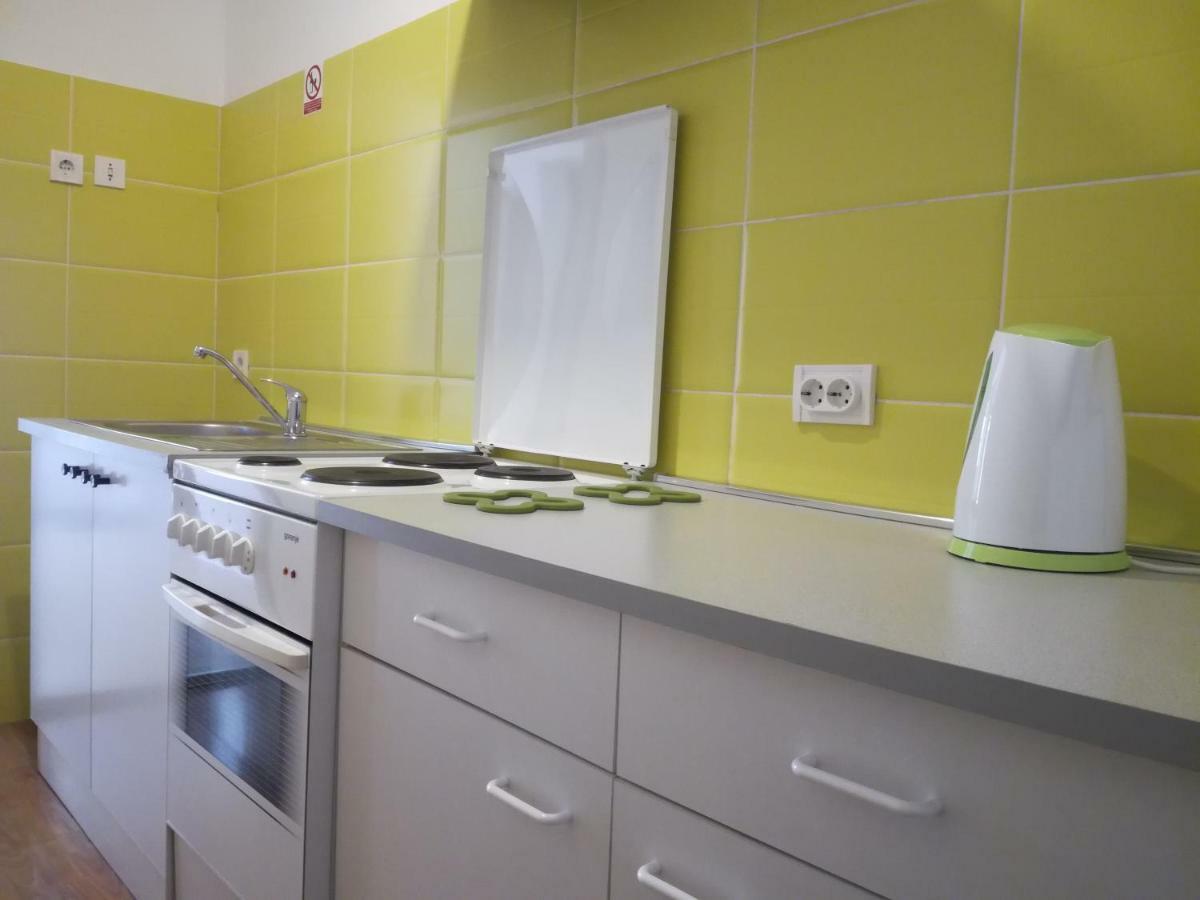 Apartments Garden ซาเกร็บ ภายนอก รูปภาพ