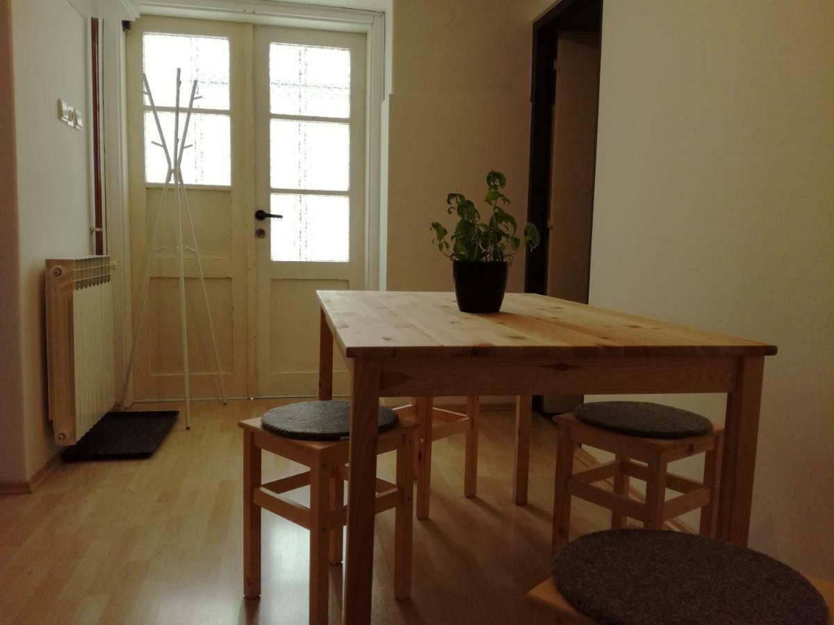 Apartments Garden ซาเกร็บ ภายนอก รูปภาพ